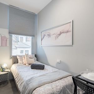 Single Room Private Bathroom